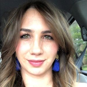 Meet your Posher, Stephanie